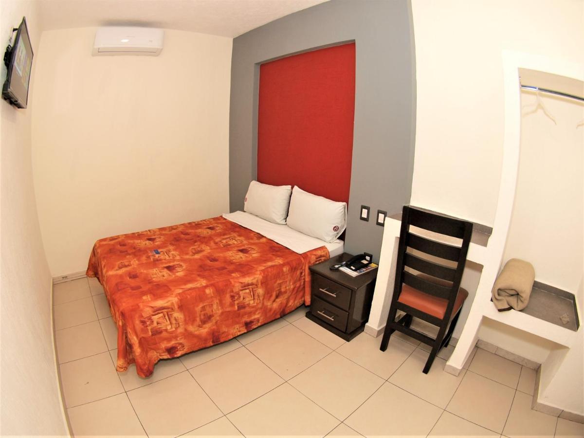 Hotel Jorge Alejandro Guadalajara Exteriör bild